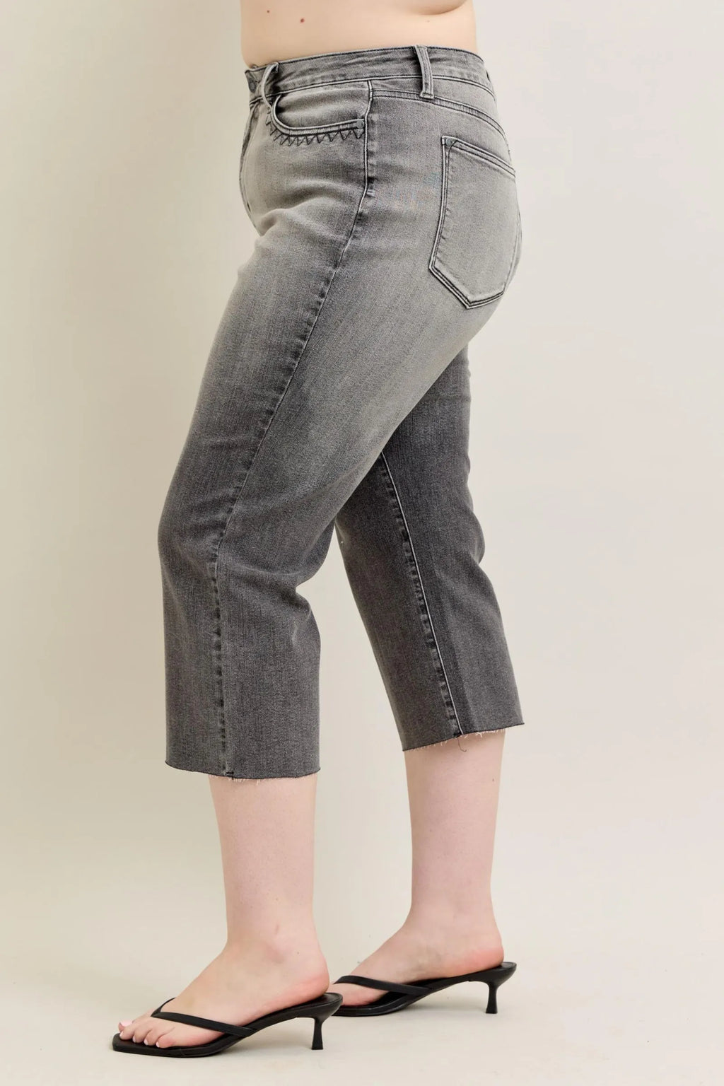 Judy Blue Full Size Wide Leg Capris Jeans Plus Size - Lilixa.store