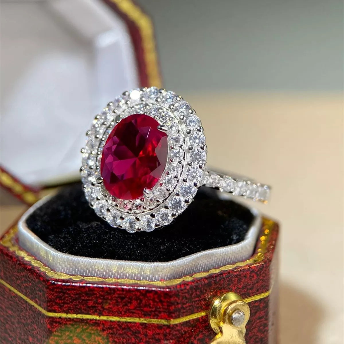 925 Sterling Silver Zircon Round Ring