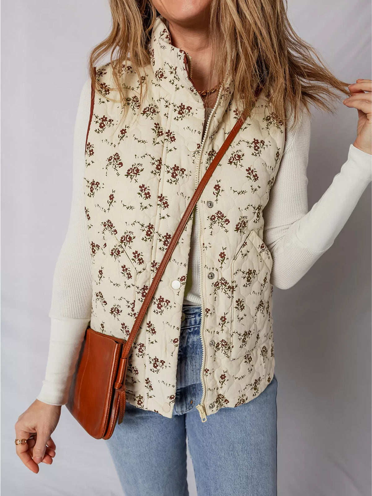 Floral Print Zip Up Quilted Vest in Beige, view 7