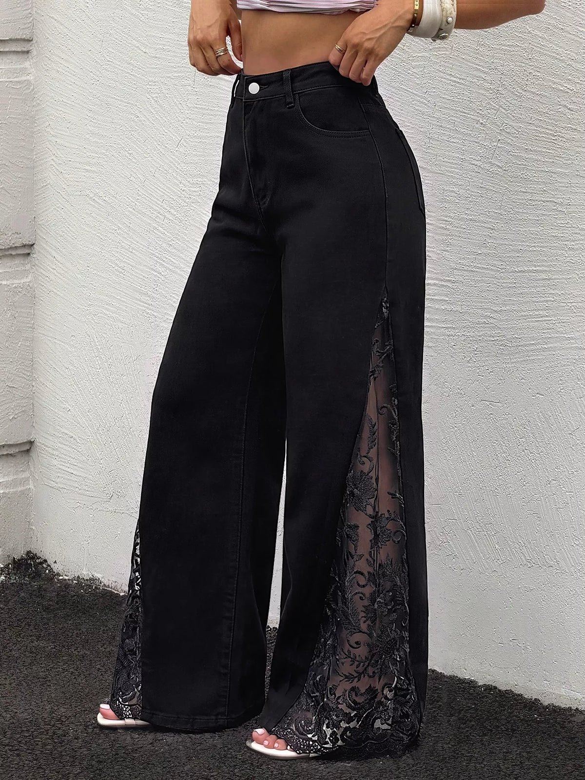 Lace Detail Wide-Leg Jeans in Black