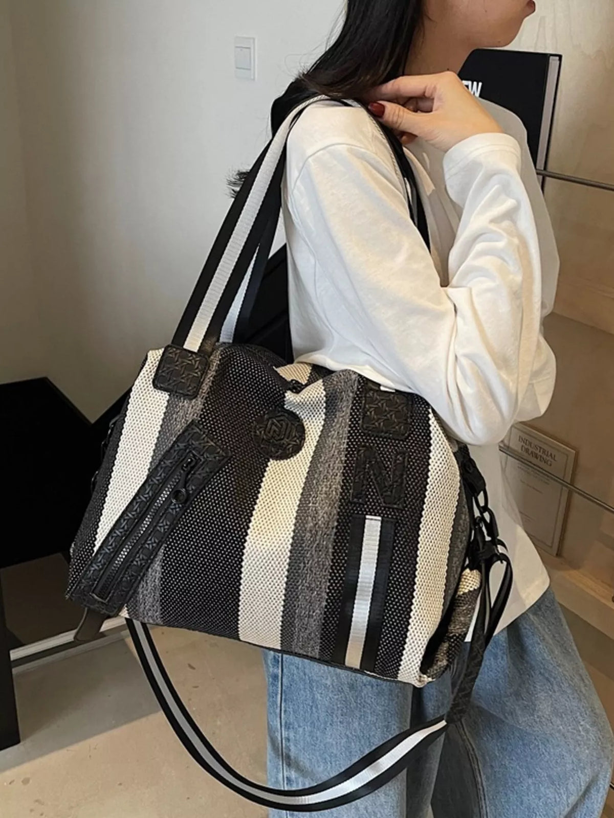 Striped Duffle Bag - Lilixa.store