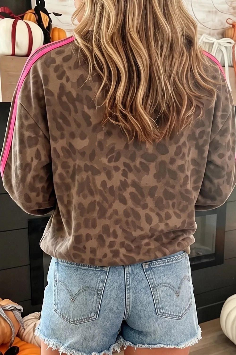 Side Stripes Leopard Round Neck Sweatshirt - Lilixa.store