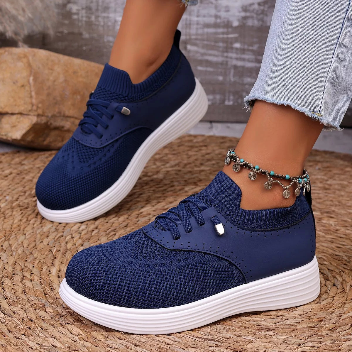 Round Toe Lace Up Sneakers - Lilixa.store