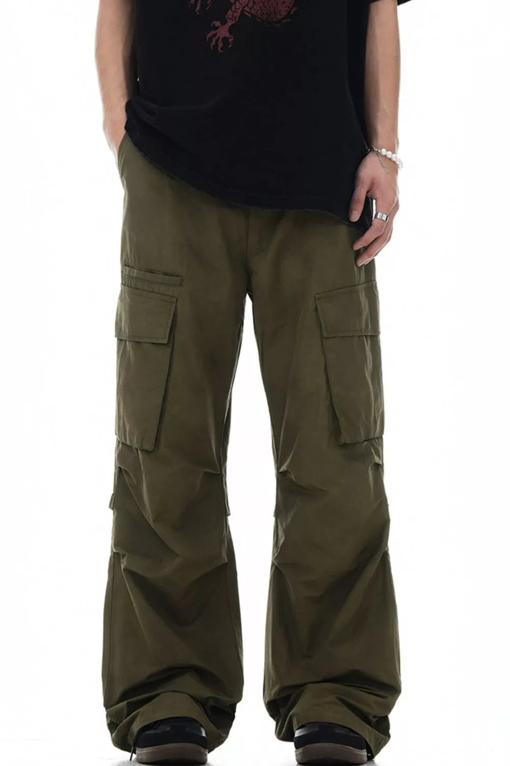 Men's Relaxed Fit Cargo Pants in Light Army Green