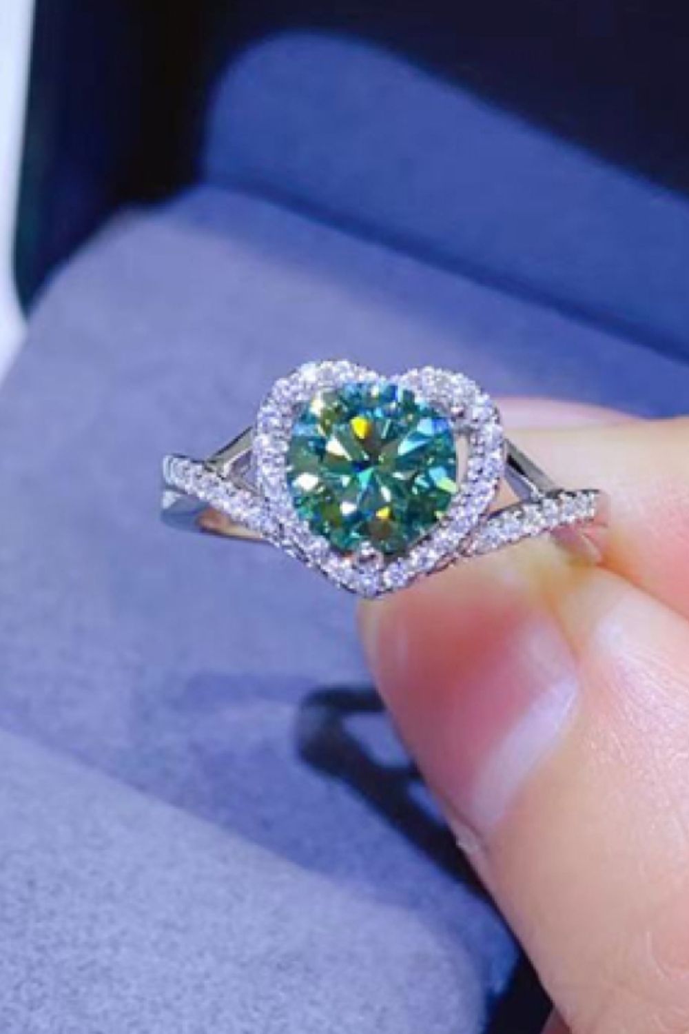Adored 1 Carat Moissanite 925 Sterling Silver Heart Ring - Lilixa.store