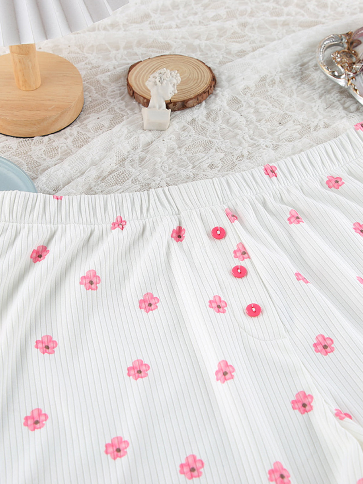 Floral Print Ribbed Knit Top and Shorts Lounge Set - Lilixa.store