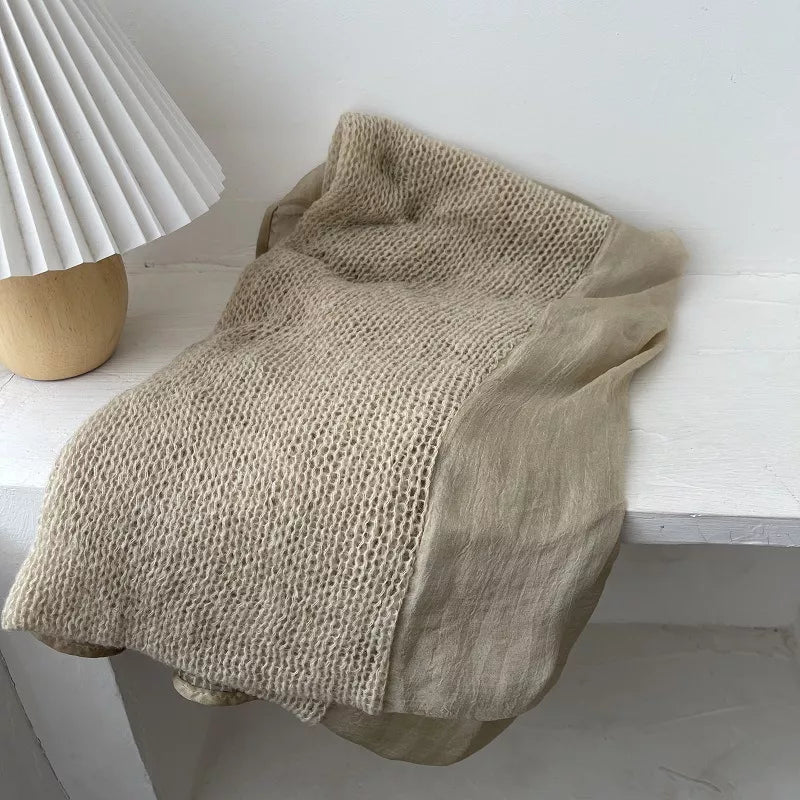 Lightweight Knitted Scarf with Dyed Edges - Lilixa.store