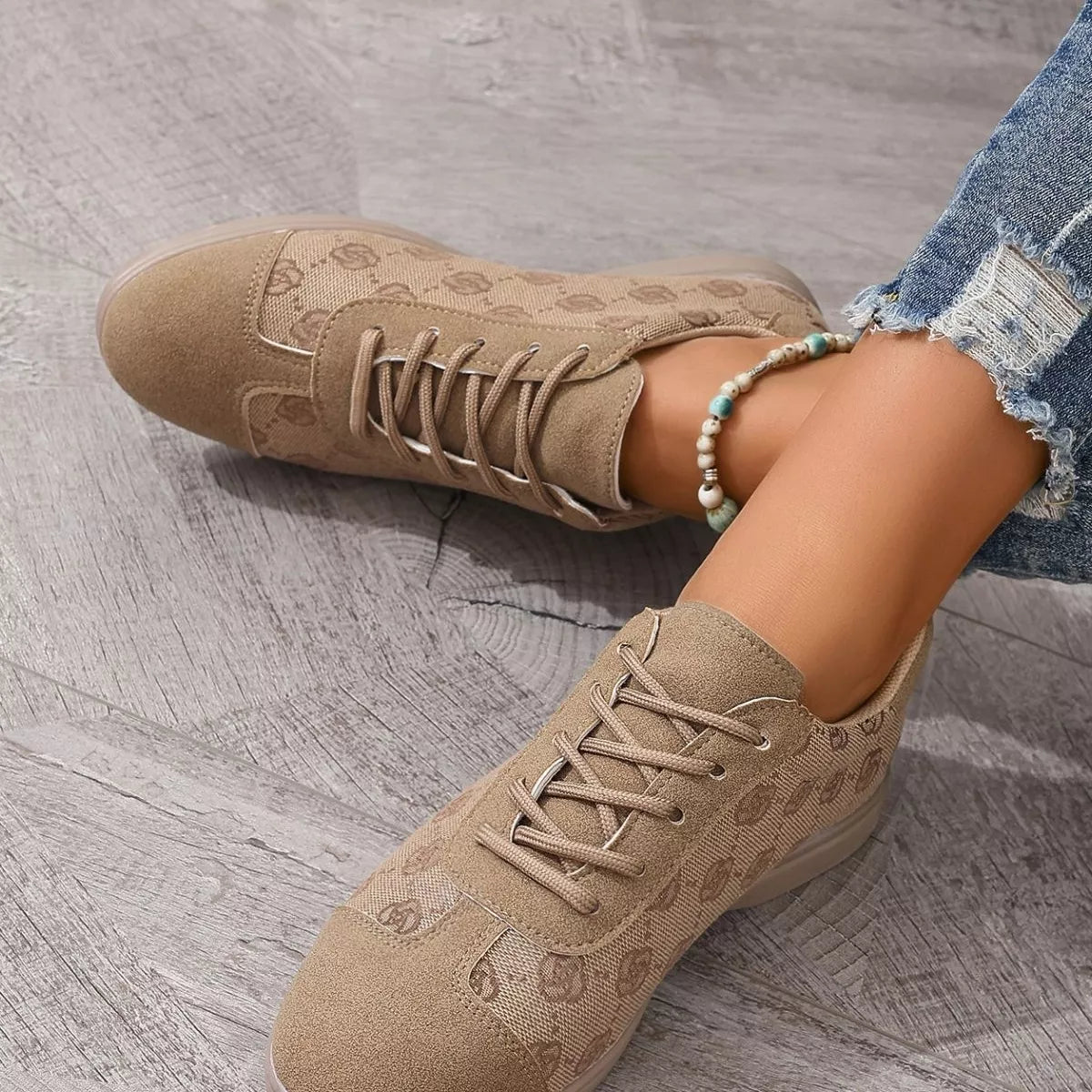 Round Toe Lace Up Sneakers - Lilixa.store