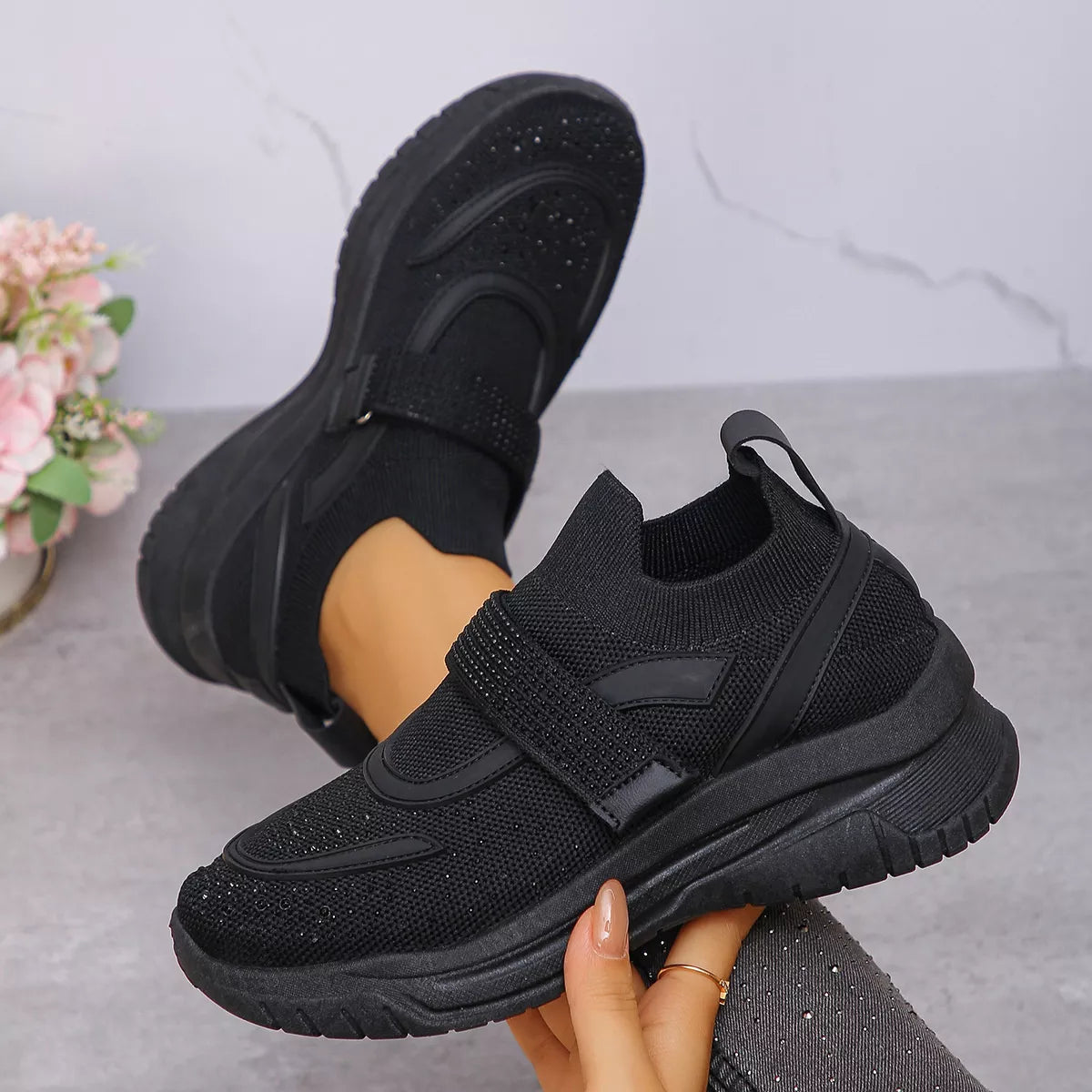 Round Toe Mesh Sneakers - Lilixa.store