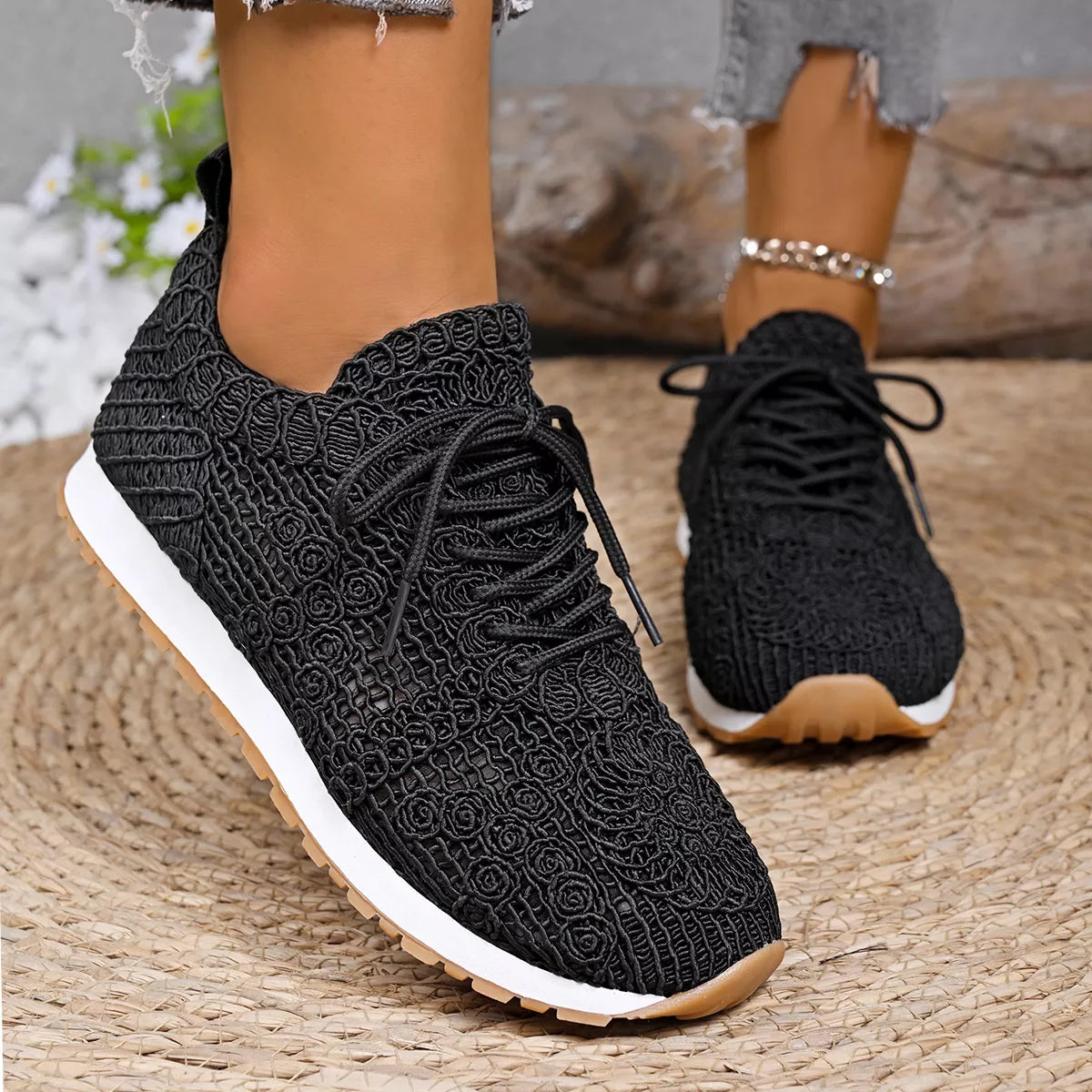 Round Toe Lace Up Sneakers - Lilixa.store