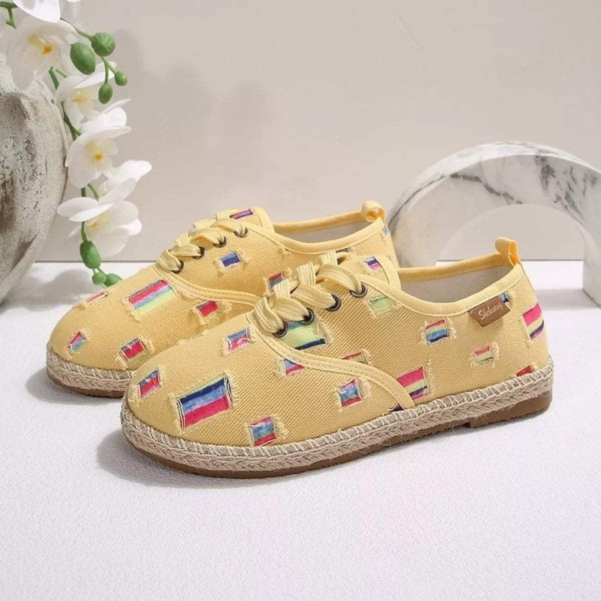 Round Toe Lace Up Sneakers - Lilixa.store