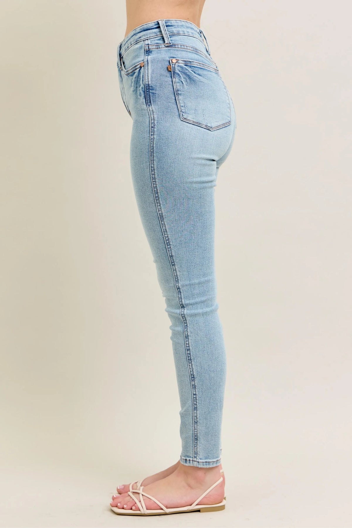 Judy Blue Full Size Mr Tummy Control Vintage Wash Skinny Jeans Plus Size - Lilixa.store