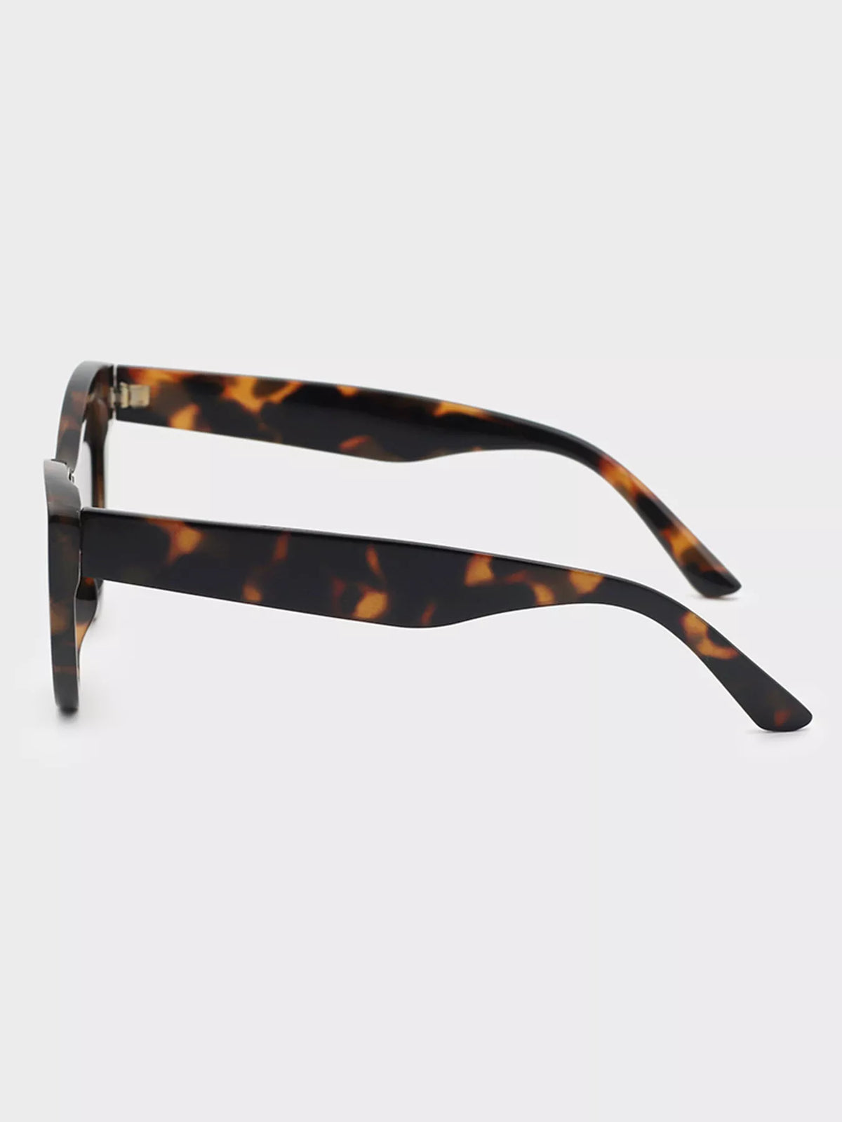 Chic Cat-Eye Sunglasses - Lilixa.store