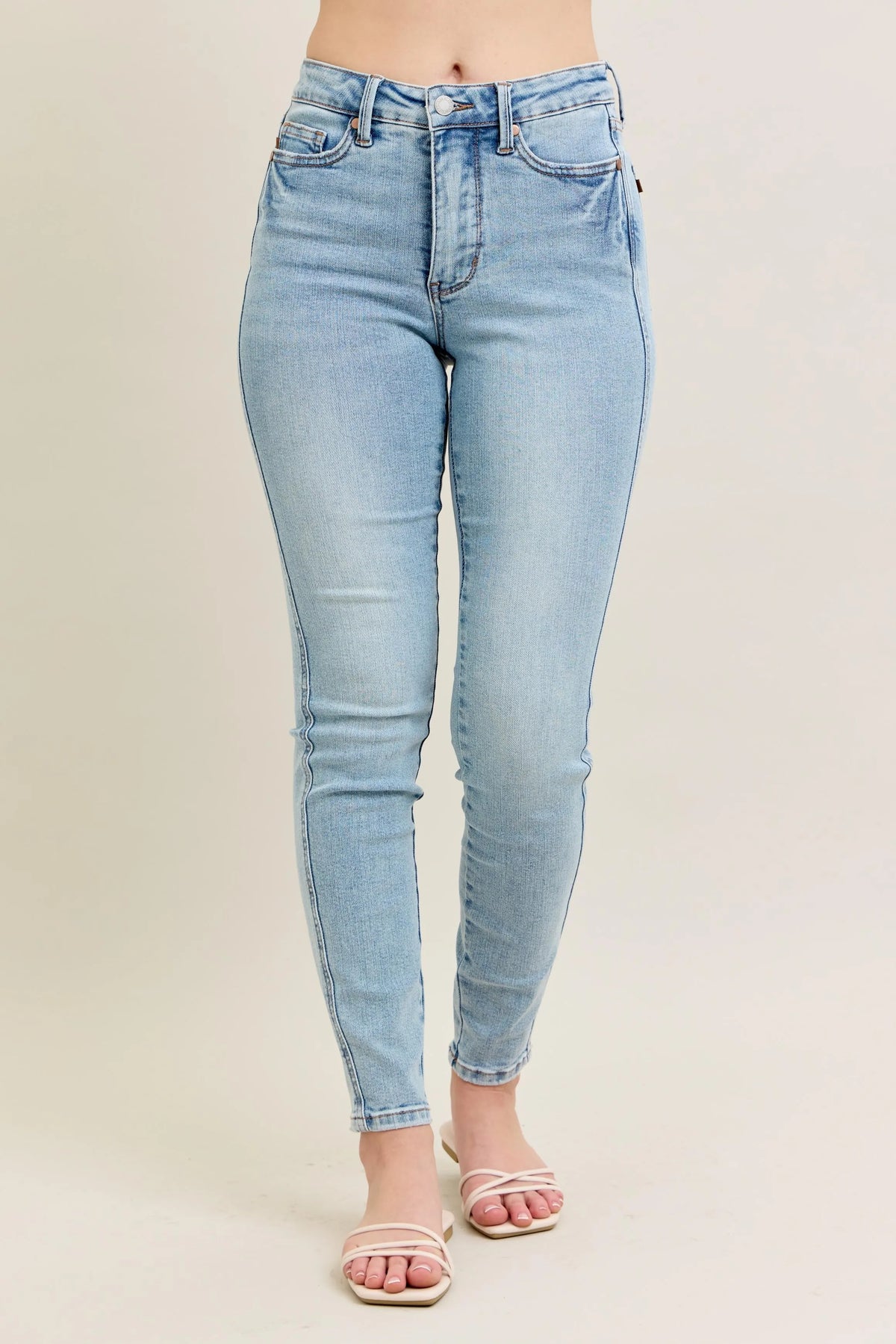 Judy Blue Full Size Mr Tummy Control Vintage Wash Skinny Jeans Plus Size - Lilixa.store