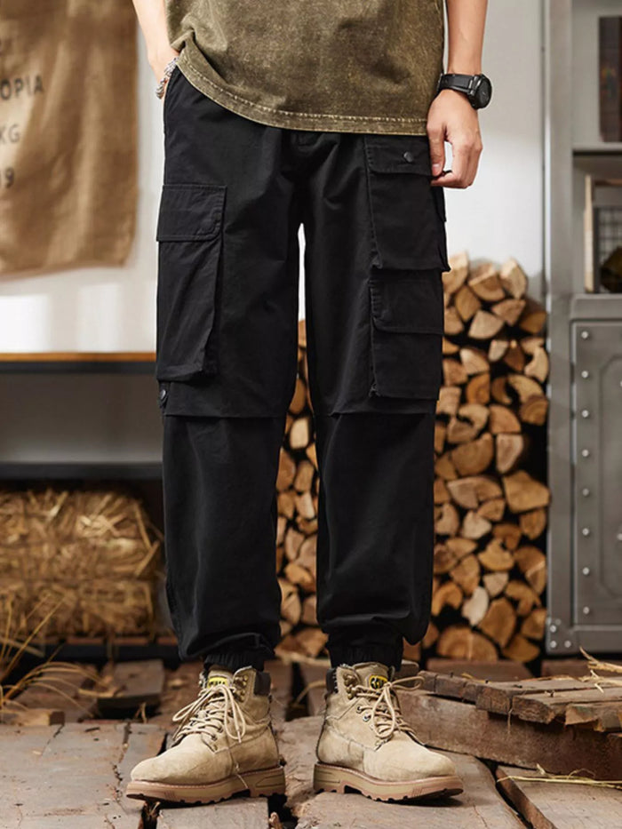 Men's Plus Size Relaxed Fit Multi-Pocket Cargo Pants in Black