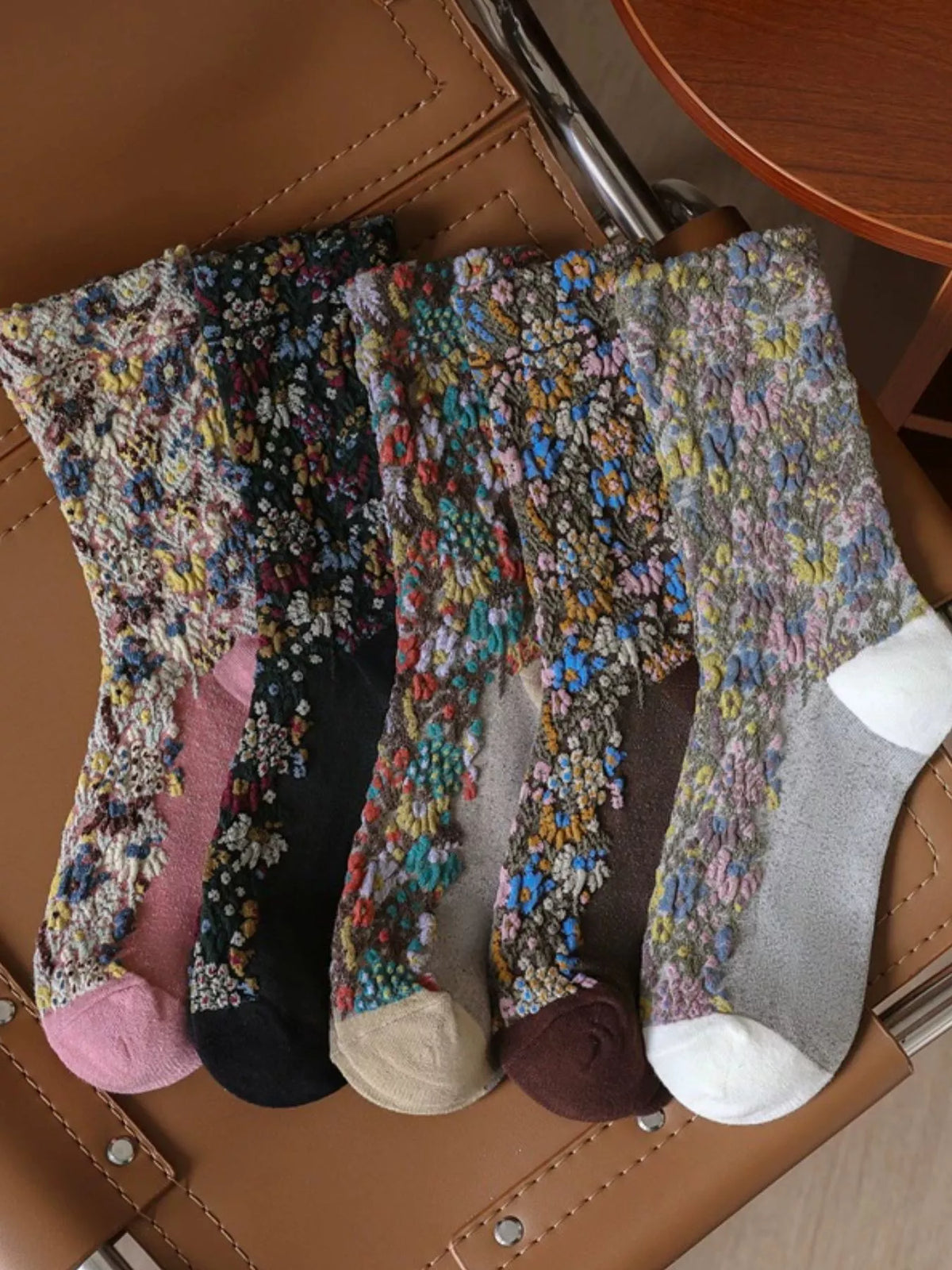 Floral Jacquard Textured Crew Socks Set