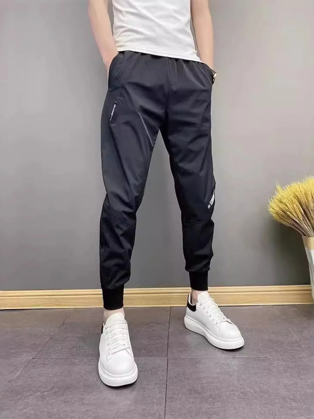 Men's Plus Size Slim-Fit Ankle-Cuffed Pants in Black