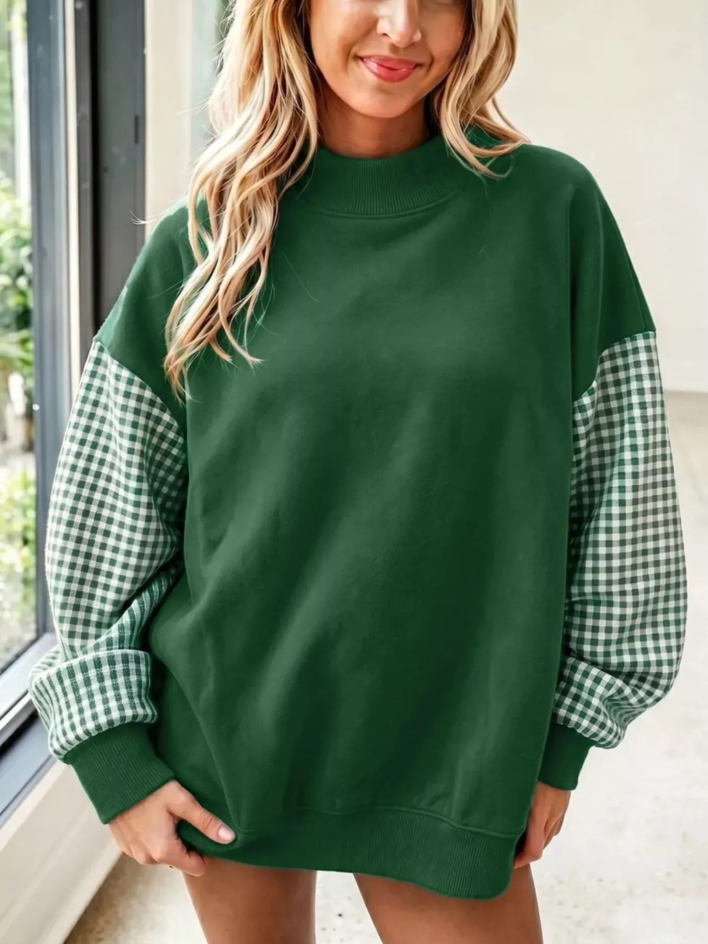 Gingham Sleeves Round Neck Sweatshirt - Lilixa.store