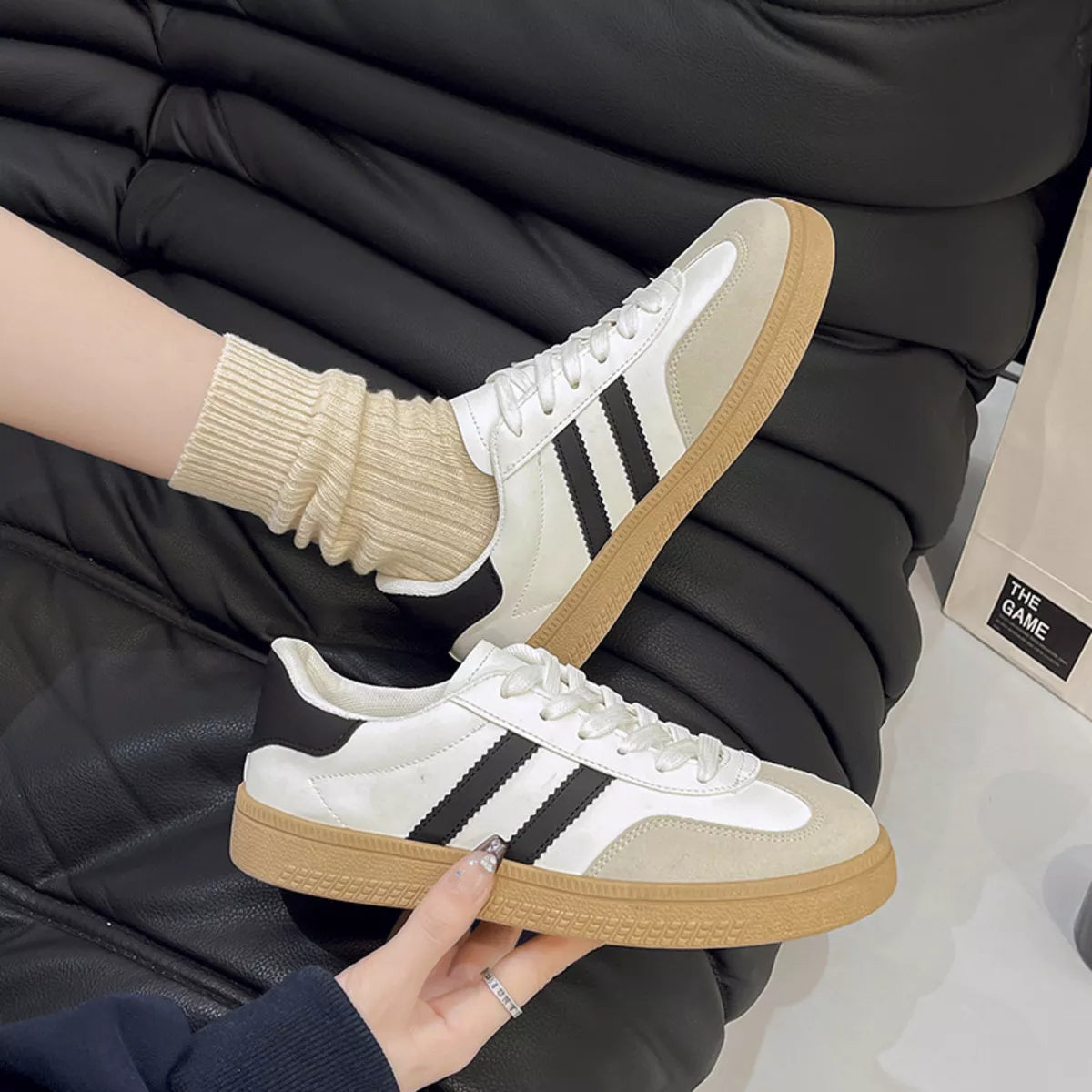 Round Toe Lace Up Sneakers - Lilixa.store