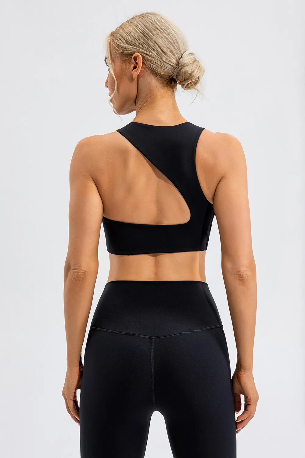 Round Neck Cutout Cropped Active Tank - Lilixa.store
