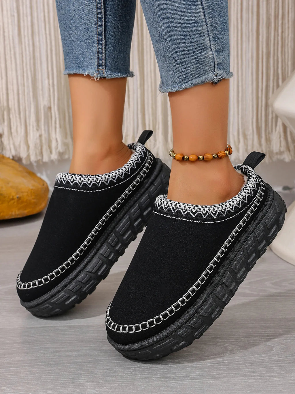 Embroidered Trim Round Toe Platform Boots in Black
