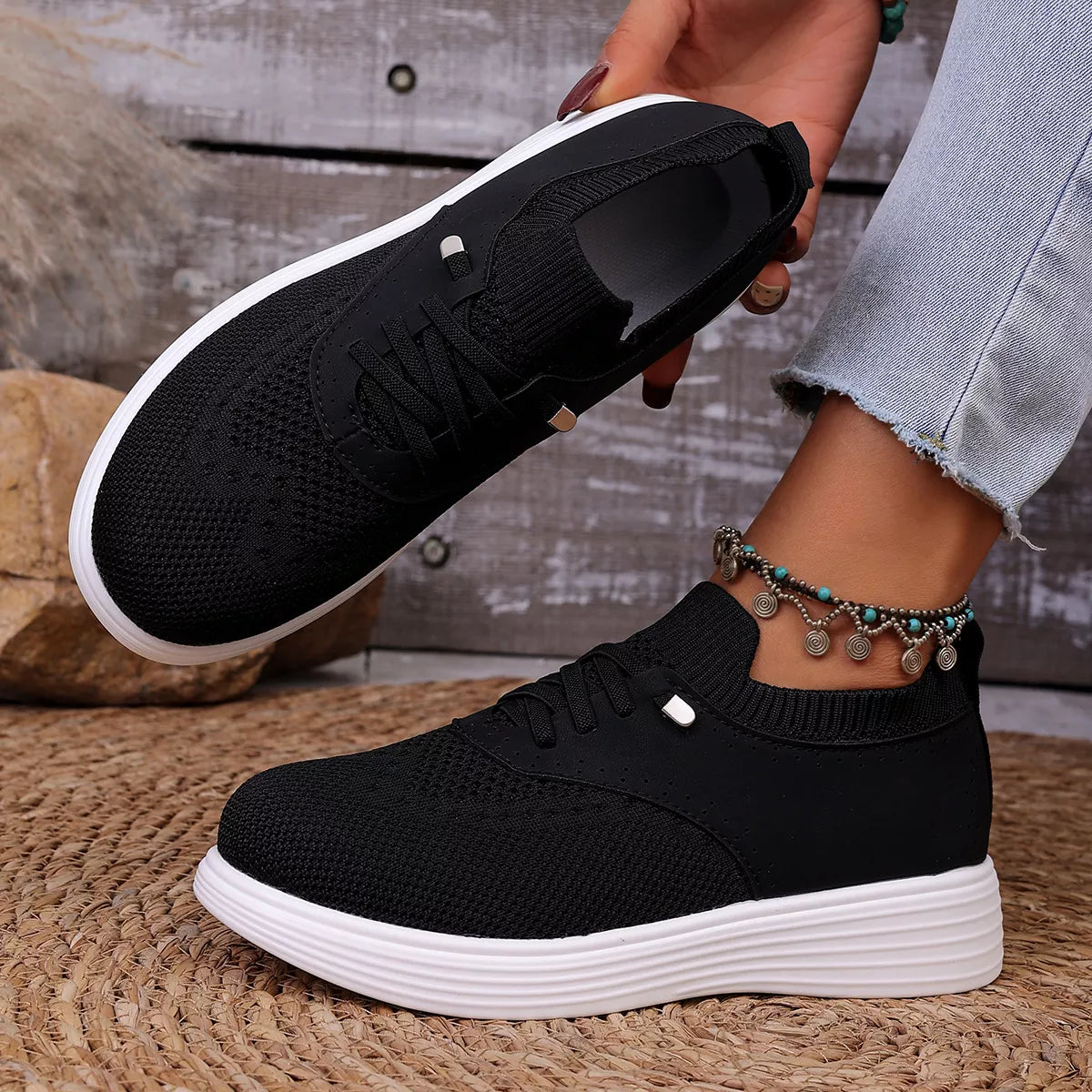 Round Toe Lace Up Sneakers - Lilixa.store