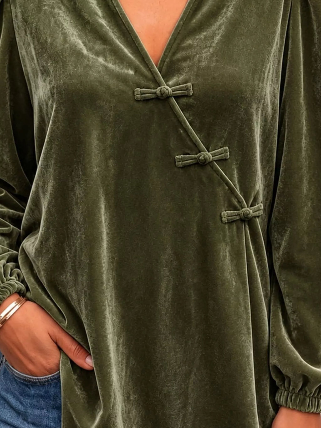 Chinese-Style Knot Buttons Velvet Blouse - Lilixa.store