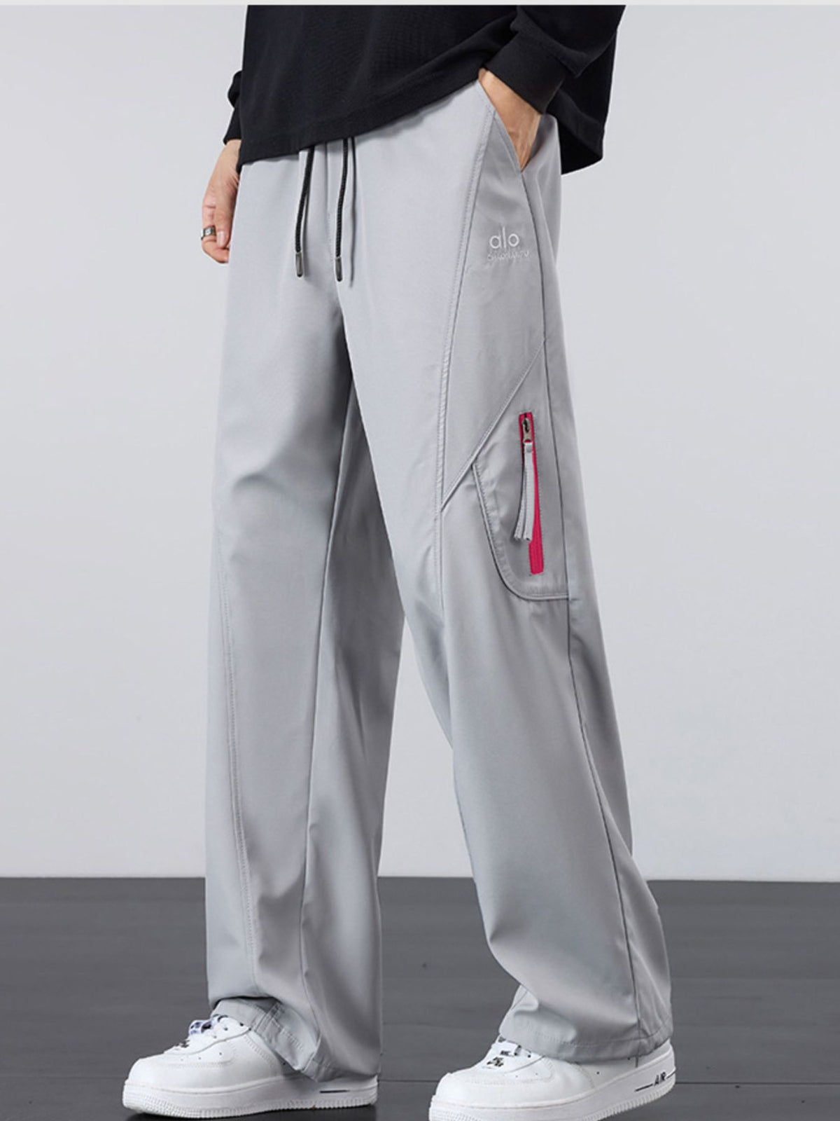 Men's Plus Size Loose Fit Cargo Pants with Zipper Pocket in Gray
