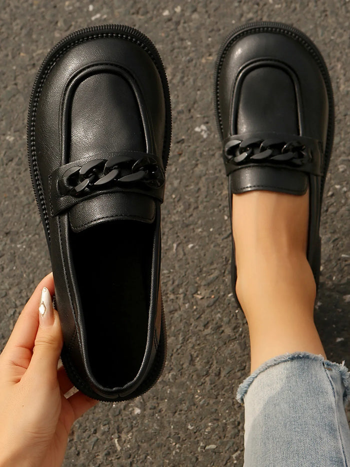 Chain Detail Leather Loafers in Black