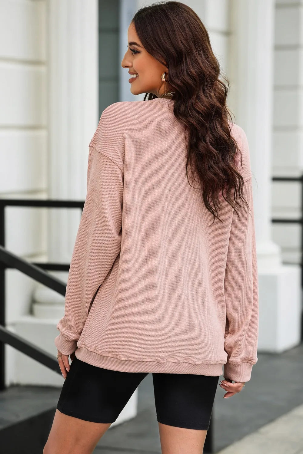 MERRY AND BRIGHT Graphic Sweatshirt - Lilixa.store
