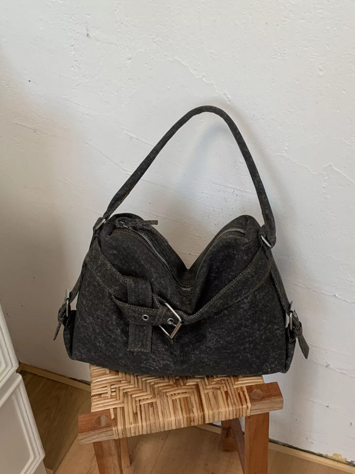Buckle Detail Shoulder Bag in Black