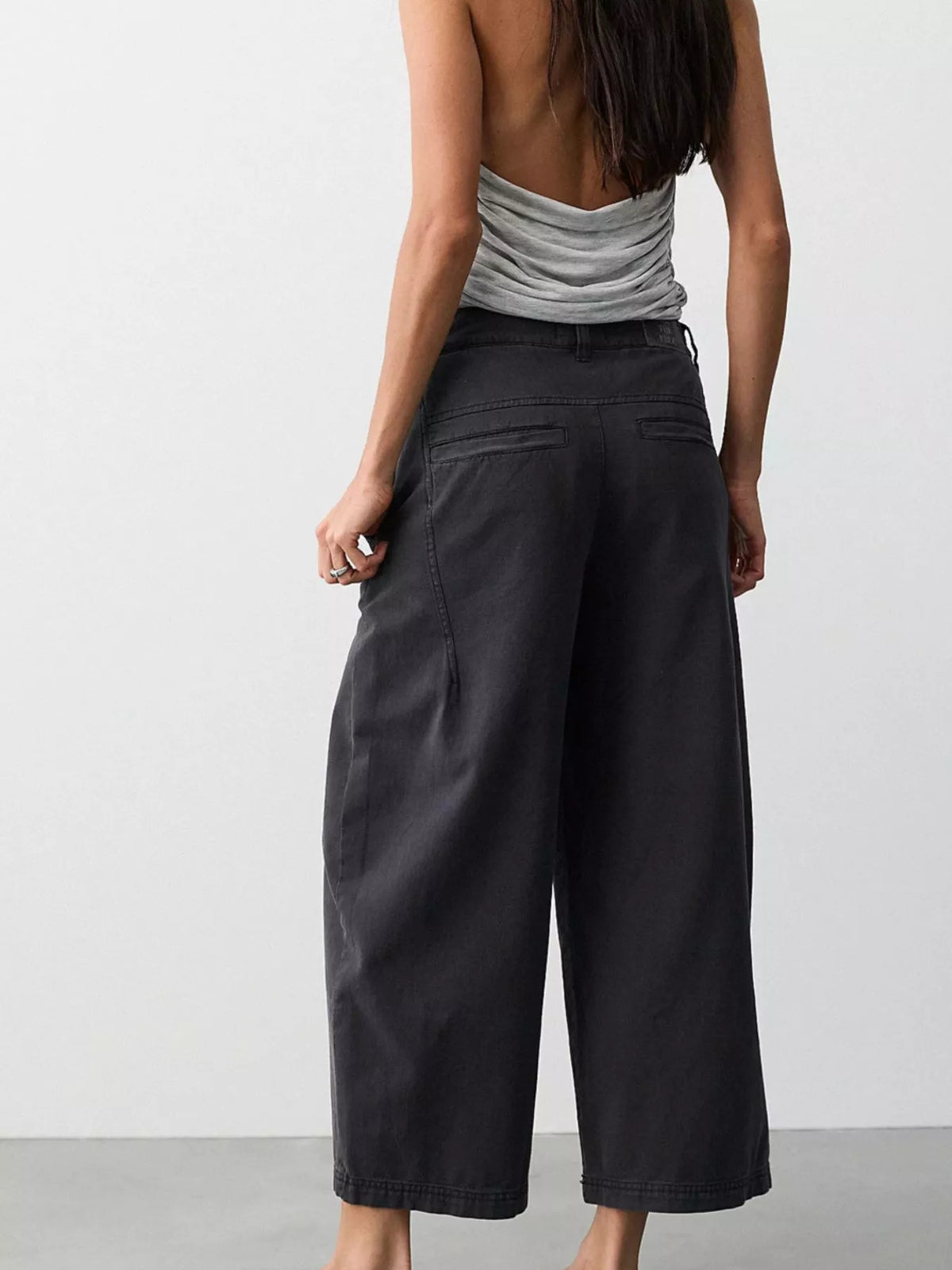 Wide-Leg Cropped Jeans