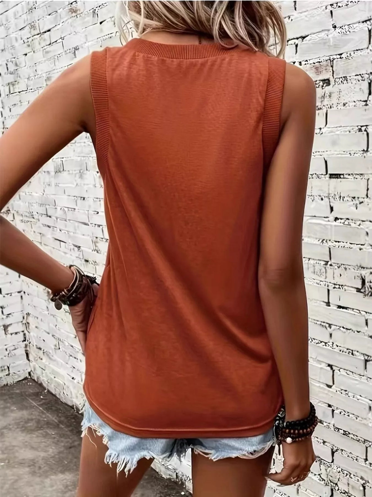 V-Neck Ribbed Trim Tank - Lilixa.store