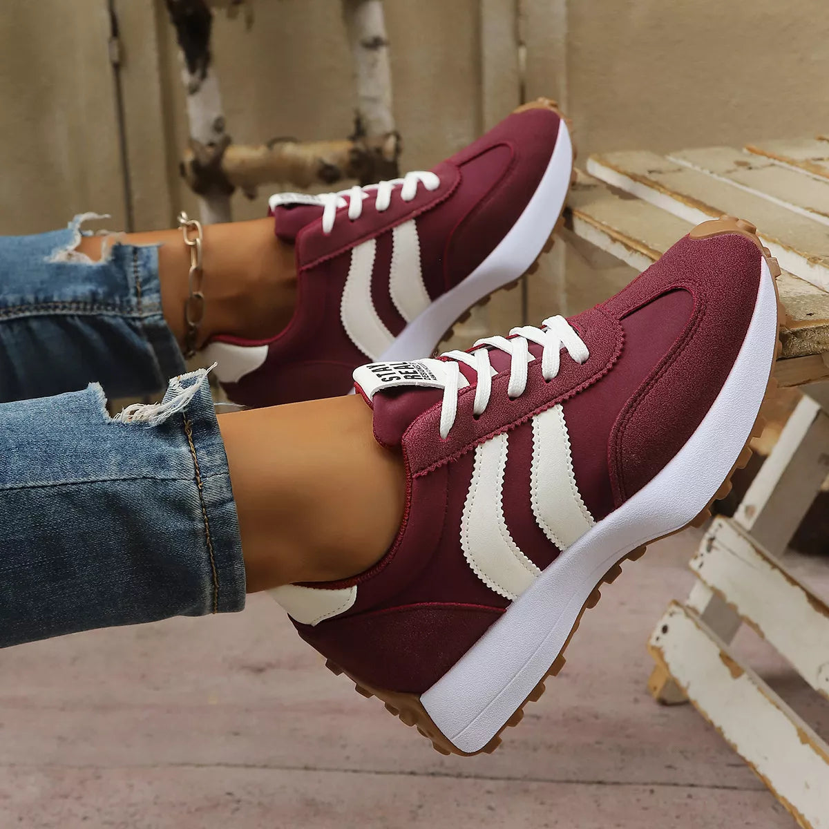 Round Toe Lace Up Sneakers