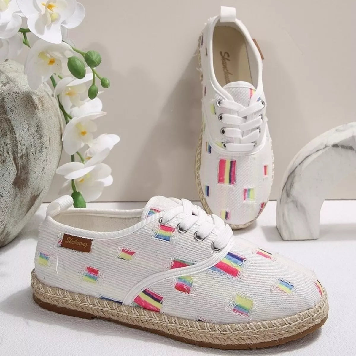 Round Toe Lace Up Sneakers - Lilixa.store