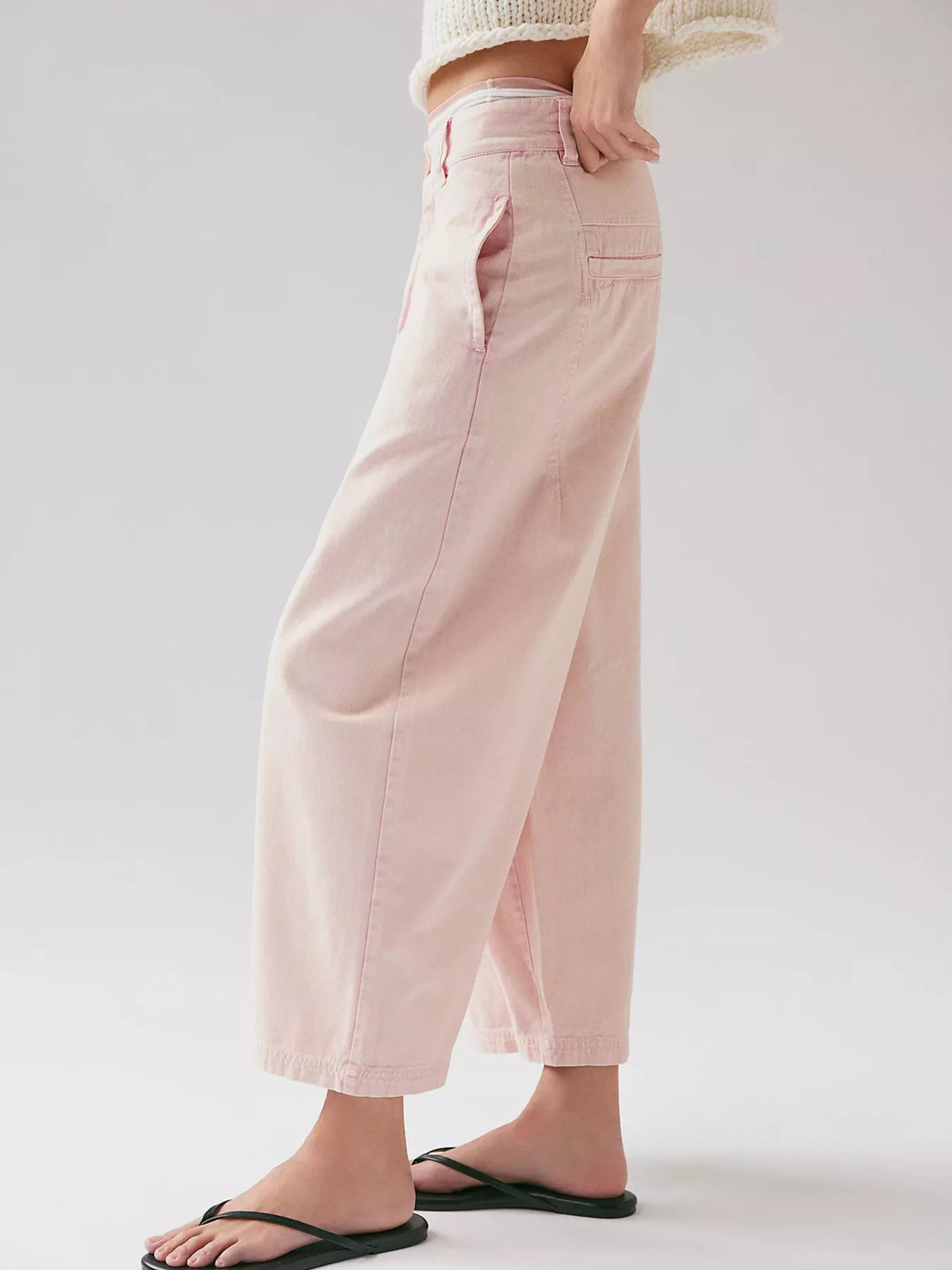 Wide-Leg Cropped Jeans
