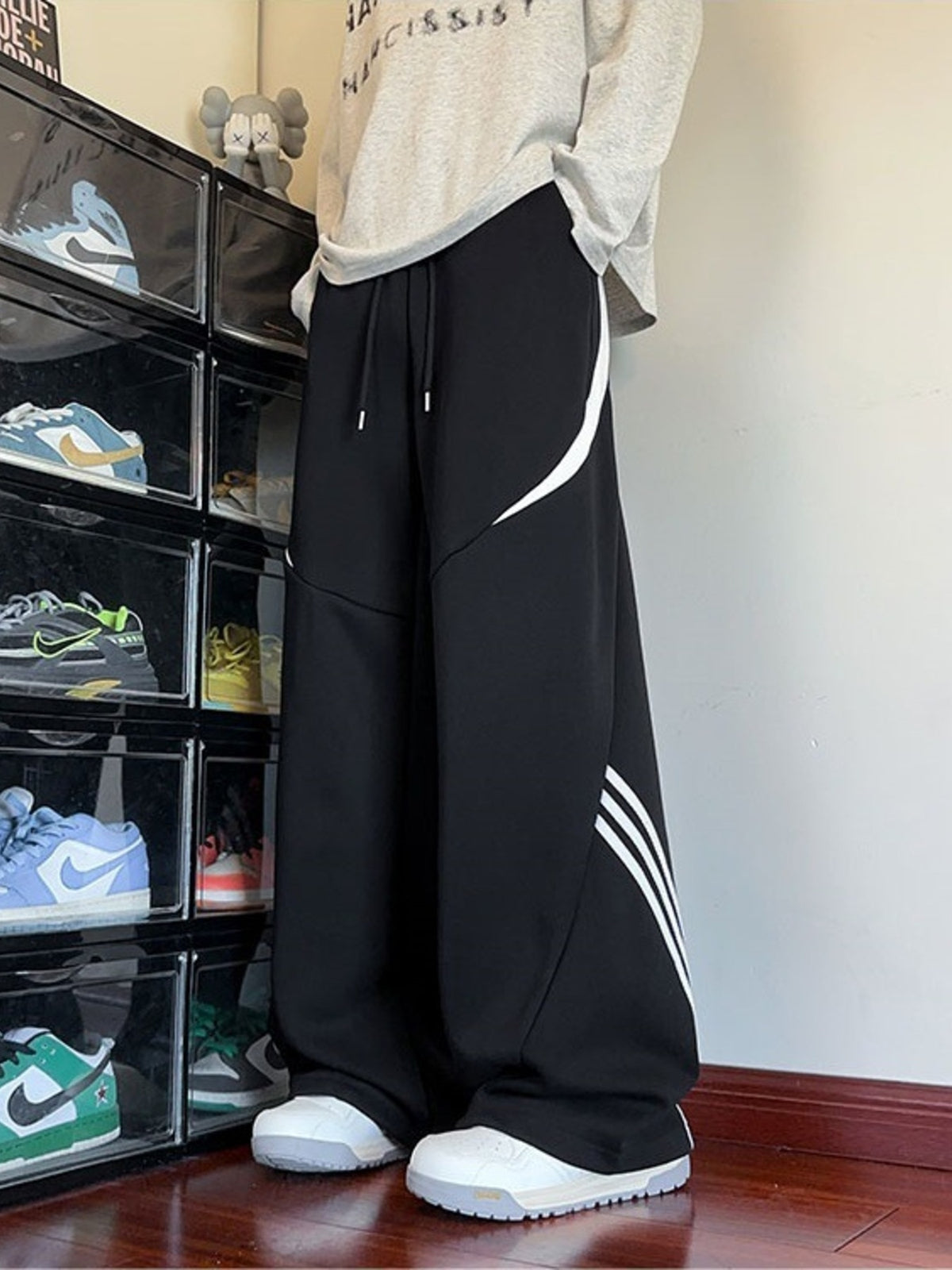 Men's Plus Size Wide Leg Casual Sweatpants with Stripe Detail in Black