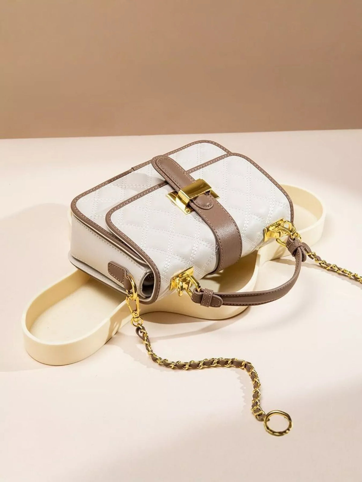 Quilted Contrast Crossbody Bag with Gold-Tone Hardware and Chain Strap in Off-white, view 5