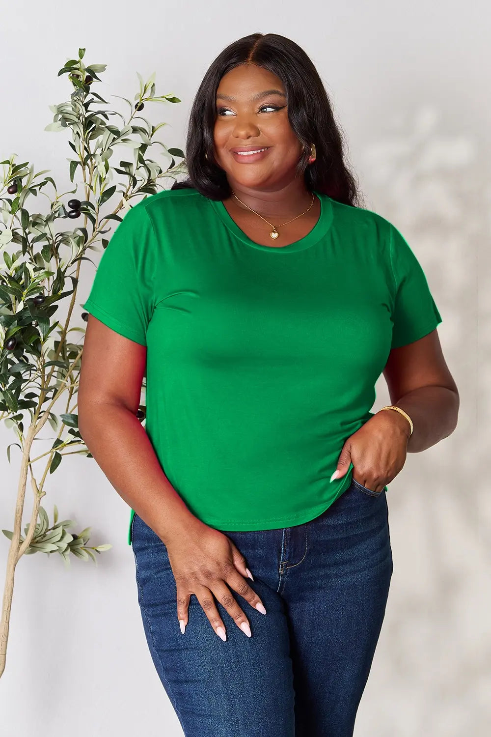 Basic Bae Full Size Round Neck Short Sleeve T-Shirt - Lilixa.store