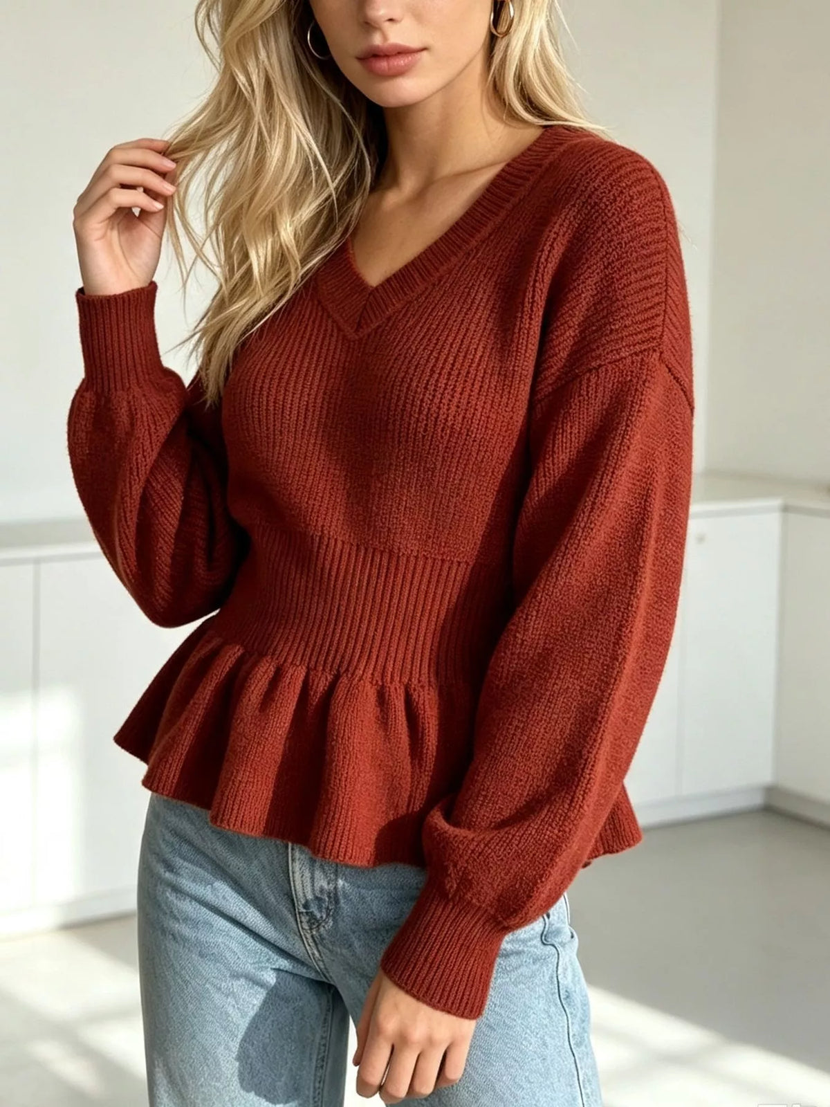 V-Neck Peplum Hem Ribbed Knit Top in Red