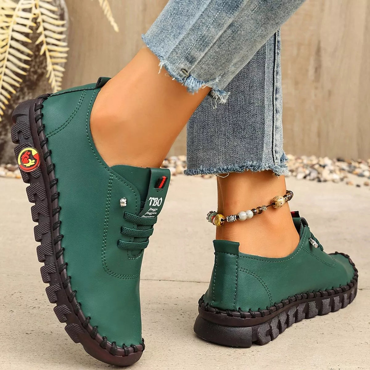 Round Toe Lace Up Sneakers - Lilixa.store