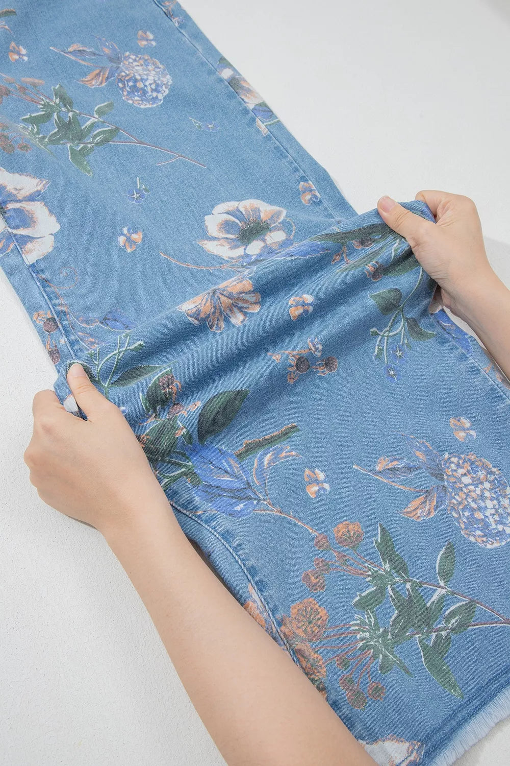 Floral Print Wide-Leg Jeans - Lilixa.store