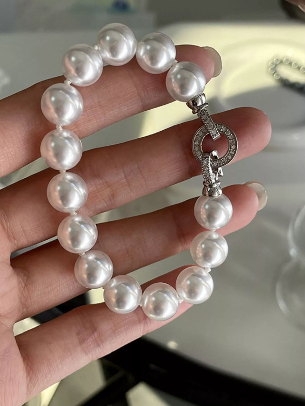 Pearl Beaded Bracelet with Clasp - Lilixa.store