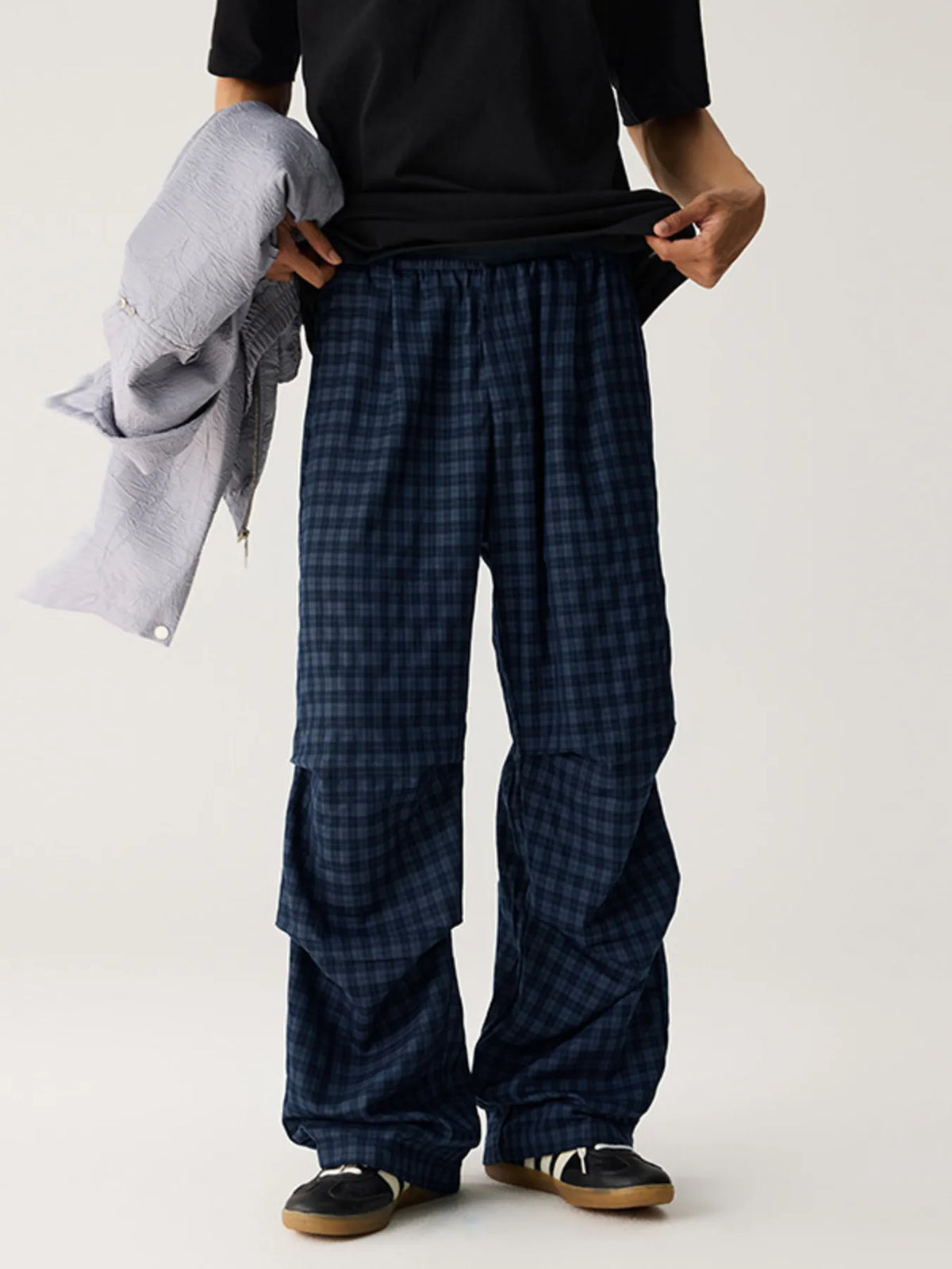 Men's Plaid Wide-Leg Pants in Navy Blue