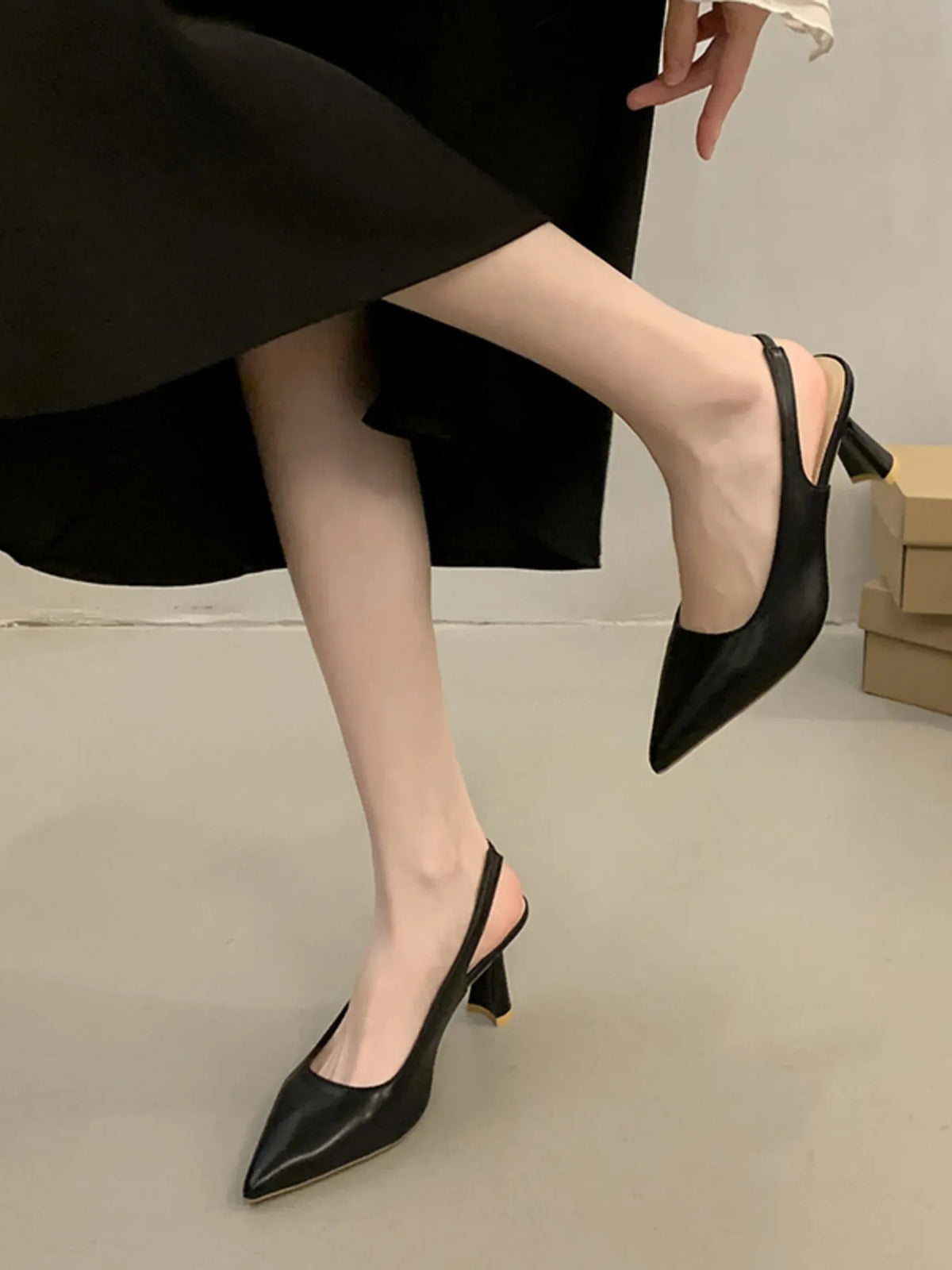 Point Toe Mid Heels Pumps - Lilixa.store
