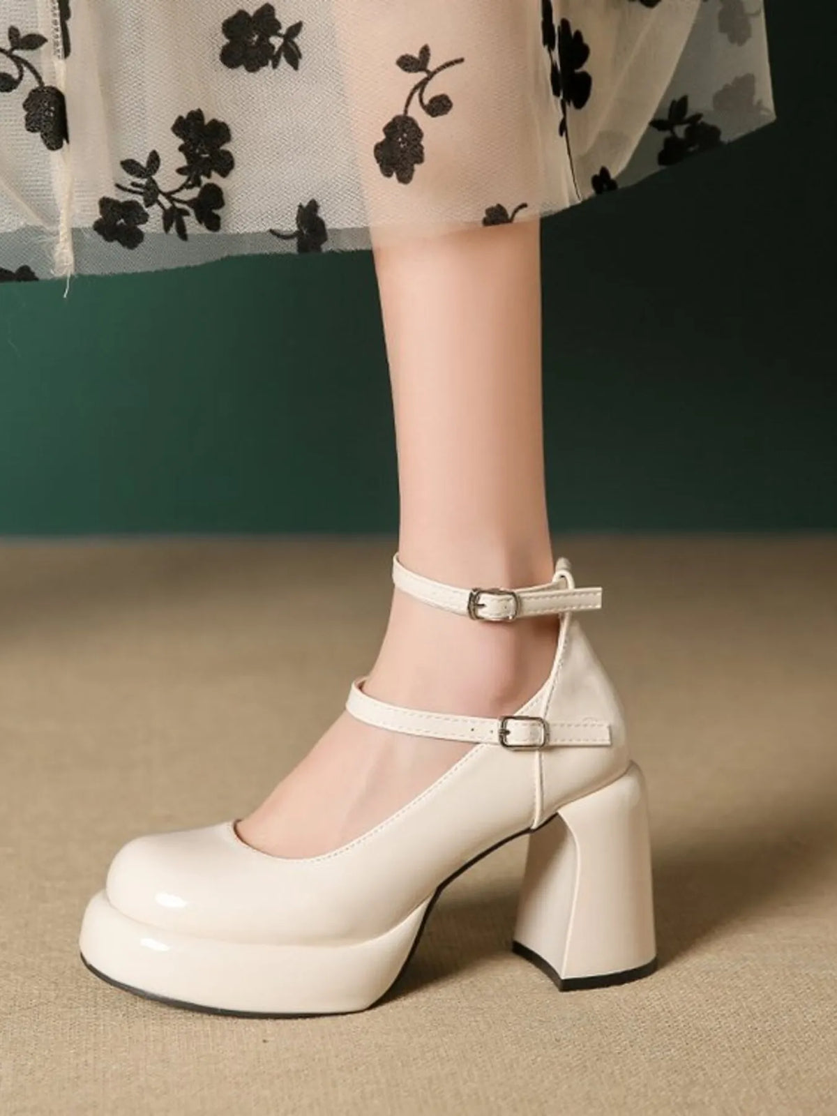 Patent Leather Mary Jane Platform Pumps - Lilixa.store