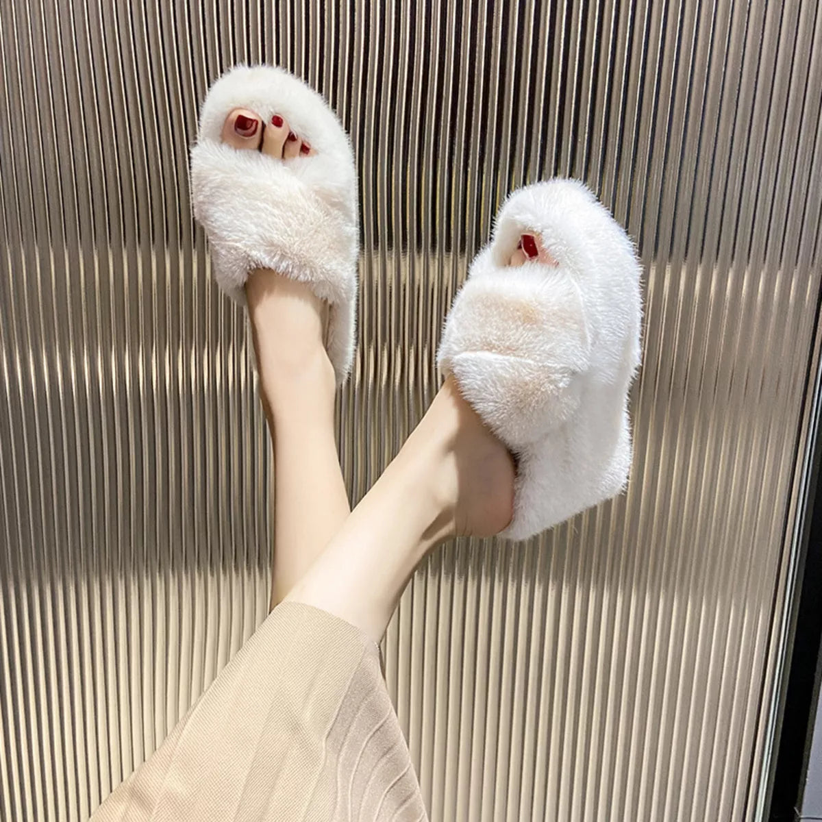 Fluffy Wedge Slippers - Lilixa.store