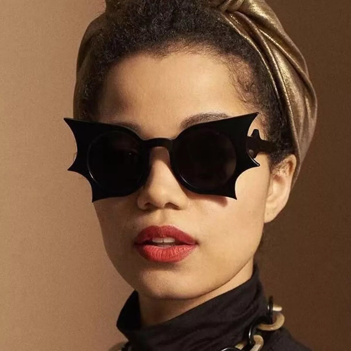 Bat-Wing Shaped Gothic Sunglasses – image 1 | Lilixa Spooky Season