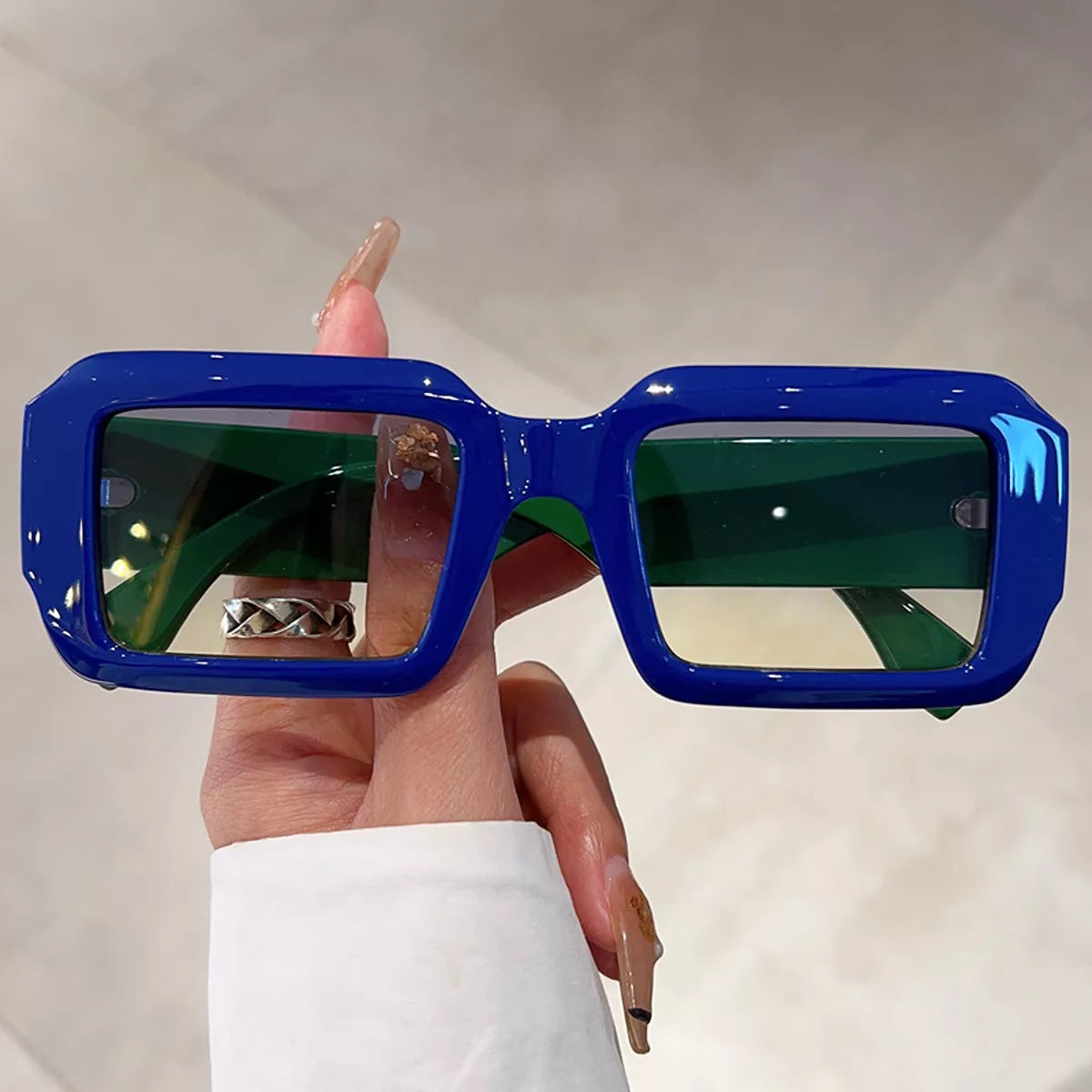 Vintage Rectangular Sunglasses with Tinted Lenses - Lilixa.store