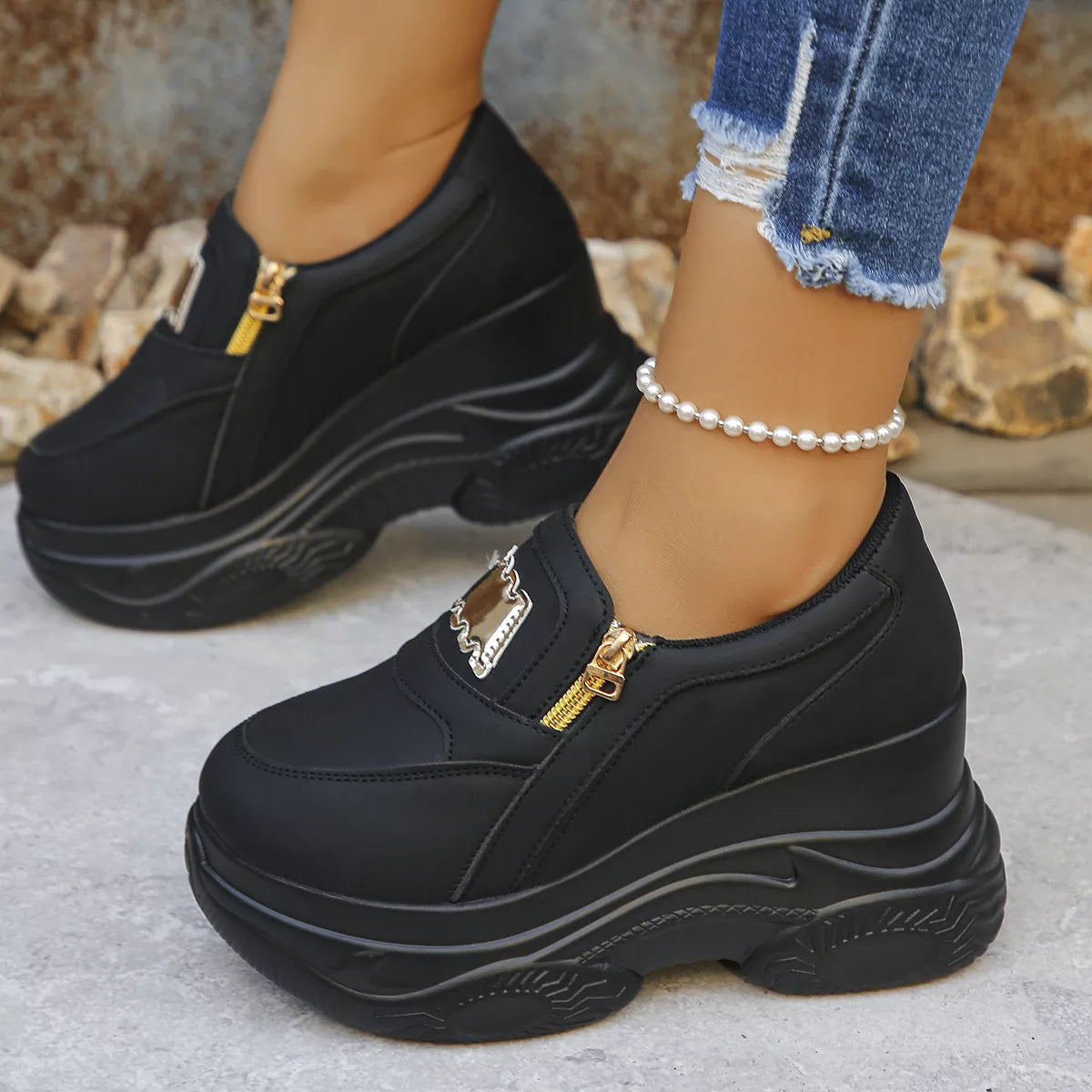 Round Toe Platform Sneakers - Lilixa.store